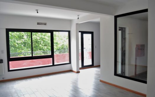 Monoambiente – 37m – PB a la calle – SUM – Parque Patricios