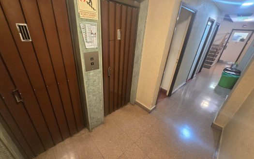 85m – Planta Libre – 1 baño en el pasillo – Excelente estado – Monserrat