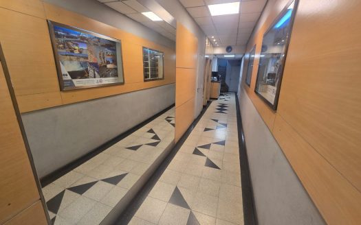85m – Planta Libre – 1 baño en el pasillo – Excelente estado – Monserrat