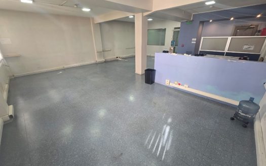 85m – Planta Libre – 1 baño en el pasillo – Excelente estado – Monserrat