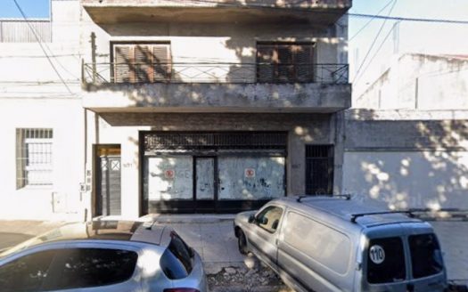 Local comercial – 93m – Acceso por vía publica – Parque Chacabuco