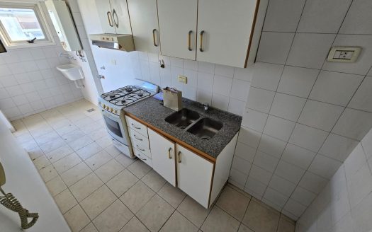 54m – 2 dormitorios – Balcon – 1 cochera – Baulera – Chacarita