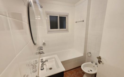 55m – 2 dormitorios – 1 baño – Refaccionado a nuevo – Excelente estado